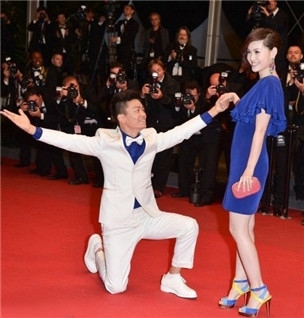 王宝强家人车祸 大骂肇事逃逸者 揭王宝强与妻