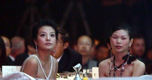 �����ù��ɽ����ݡ�Ů�Ǻ�Ӱ����������˭���