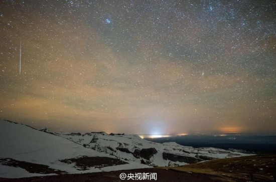 双子座流星雨来临 长白山夜空璀璨