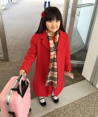 王诗龄现身机场 揭甜馨奥莉王诗龄等萌娃现状