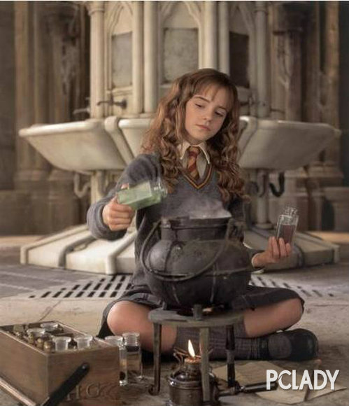 �������l�̵M�O���D Emma Watson���ܤ���