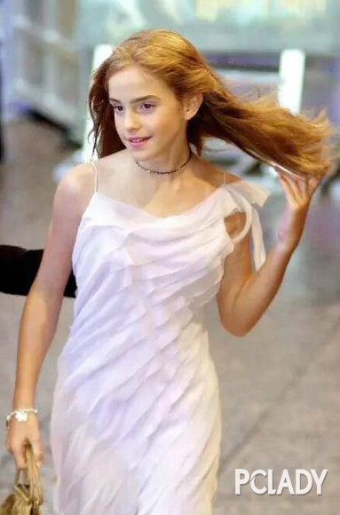 �������l�̵M�O���D Emma Watson���ܤ���