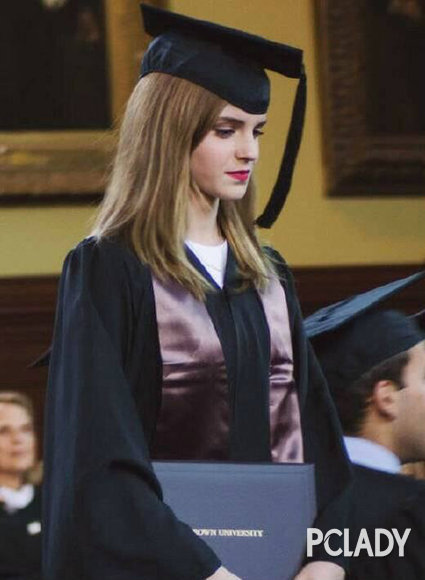 �������l�̵M�O���D Emma Watson���ܤ���