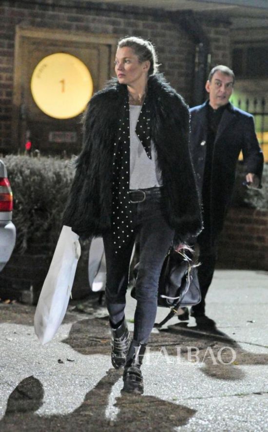 ͯSP (Kate Moss) ɶG1123 ƥGPvvkNikolai Von Bismarckeu@