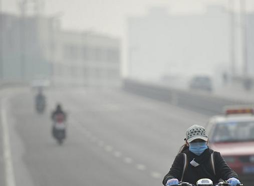 太原街头现团雾数百米一团 揭秘团雾时如何形成的（图）