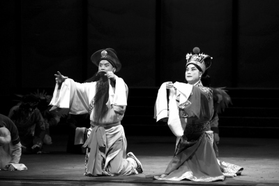 新编历史京剧《正考父》首演杜镇杰展示38句唱段