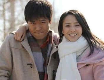 佟丽娅孕期晒自拍 揭佟丽娅和老公陈思成资料