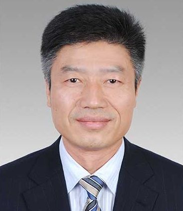 浙江义乌人,1986年6月加入中国共产党,1982年8月参加工作,省委党校