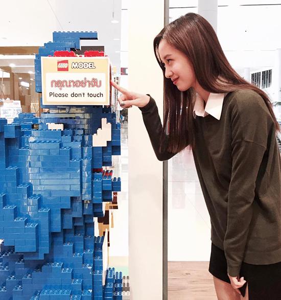  越南奶茶妹走红  颜值爆表似Angelababy(组图)