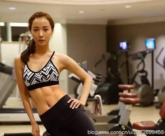 圣诞节 杨幂 放大招大 摆一字马  孙俪王菲唐嫣健