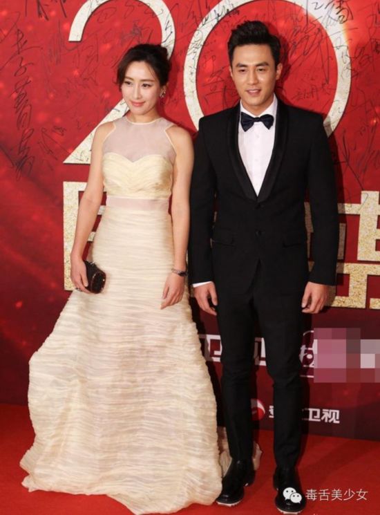 女星红毯品味:赵丽颖审美愁人 王欧宋轶开挂