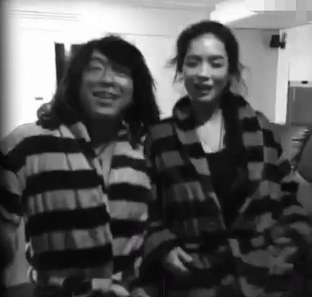  舒淇晒黄渤合影  揭舒淇黄渤睡衣性感合影(图