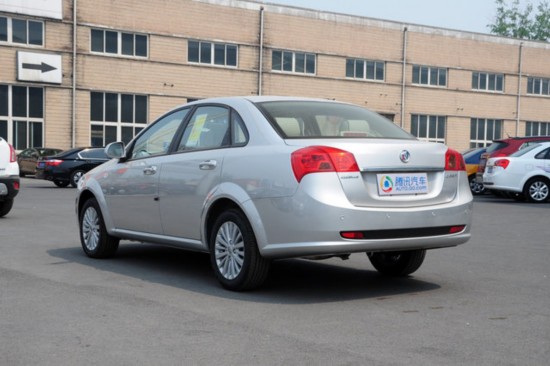  Խ 2015 1.5L MT