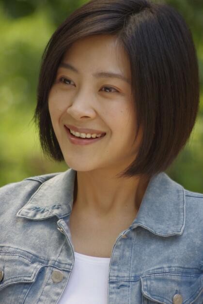 《乡里彩虹城里雨》开播 朱婷出演善良山村女教师