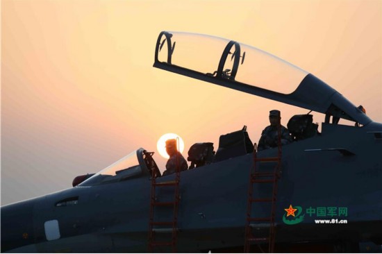 空军王牌师歼10苏30立新功 珍贵旧照曝光(组图