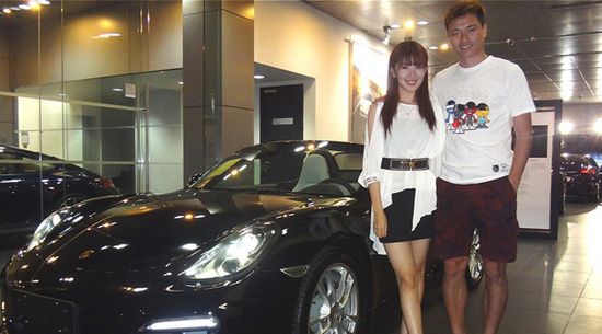 (组图)女孩退伍考空姐2月减15斤 体坛娇妻空姐