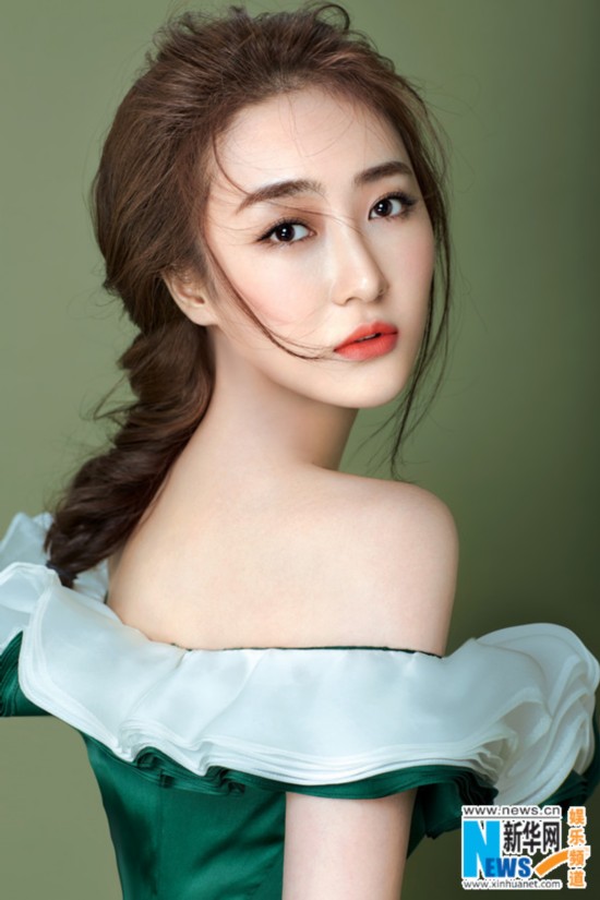 高姝瑶时尚大片曝光 性感魅惑温婉女神范儿