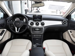 �������� ����GLA 2015�� GLA 200 ʱ����