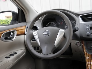 �����ղ� ���� 2014�� 1.6XV CVT������