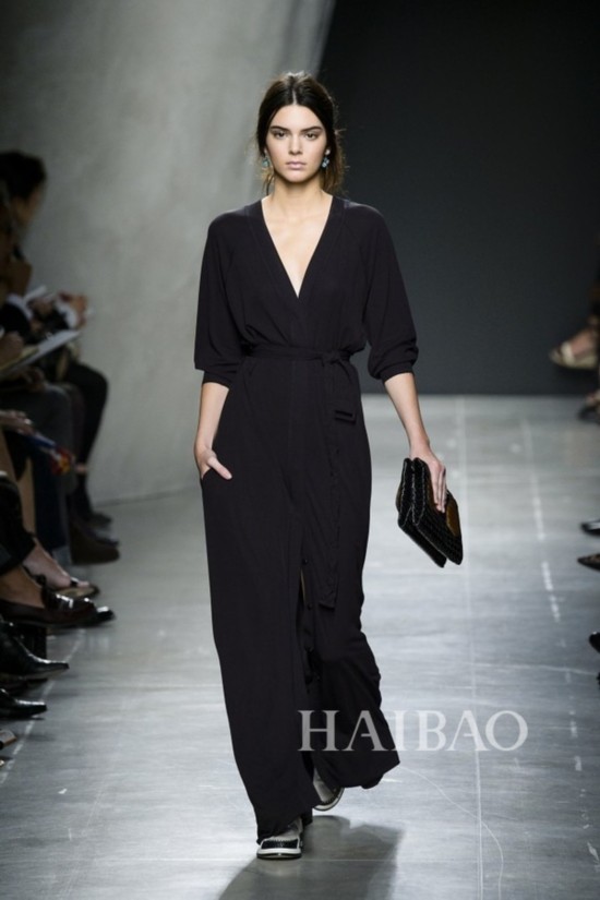 ֹFPR (Kendall Jenner) 2015KLɸ˩Pa (Bottega Veneta) q
