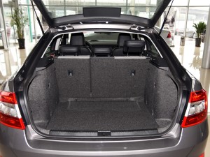�Ϻ�����˹�´� ���� 2016�� 1.6L �Զ����а�