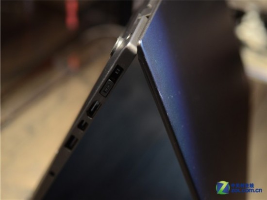 ThinkPad X1 Carbon CES2015չ