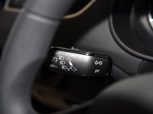 �Ϻ�����˹�´� ���� 2016�� 1.6L �Զ����а�