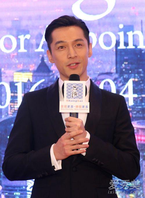 胡歌现在女朋友是?-查看更多回答>> _感人网