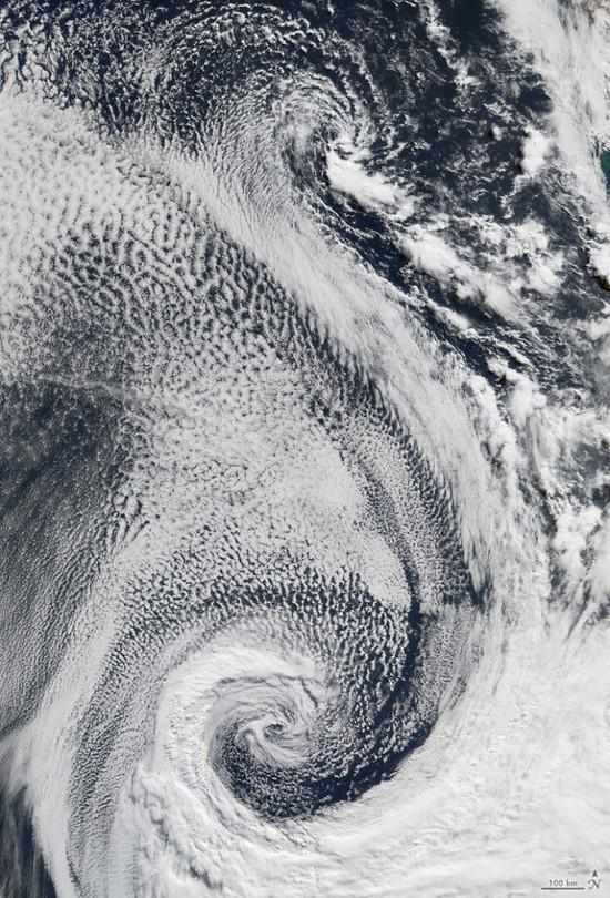 TerraϵеȽȳֹƣMODIS2009429ŴϿյƶƬ ͼƬcourtesy NASA, caption by Adam Voiland.