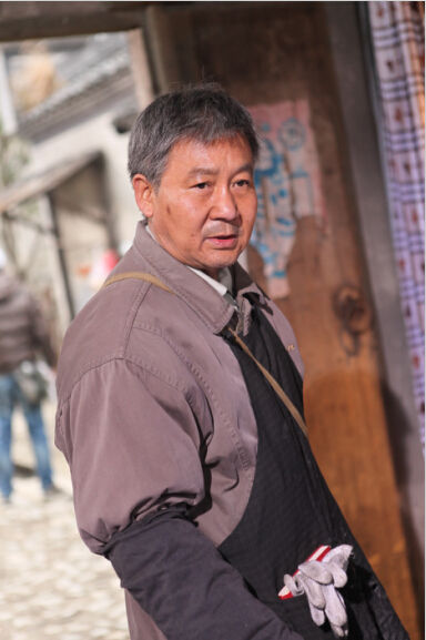 《酒干倘卖无》广为传唱;2004年由李雪健,殷桃主演的电视剧版《搭错车