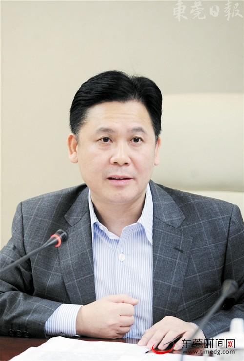 企石镇镇委书记陈福坤.记者 郑志波 摄