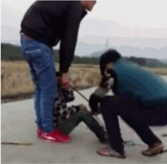 男童被两男子疯狂殴打视频热传 广西灵山回应