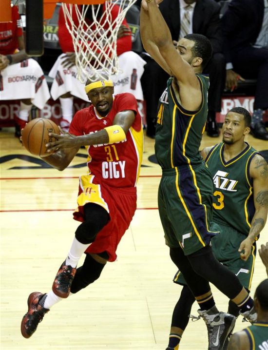 NBA常规赛:火箭胜爵士