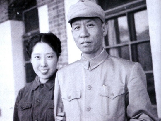 唐闻生张玉凤章含之王光美 中国领导人身旁十