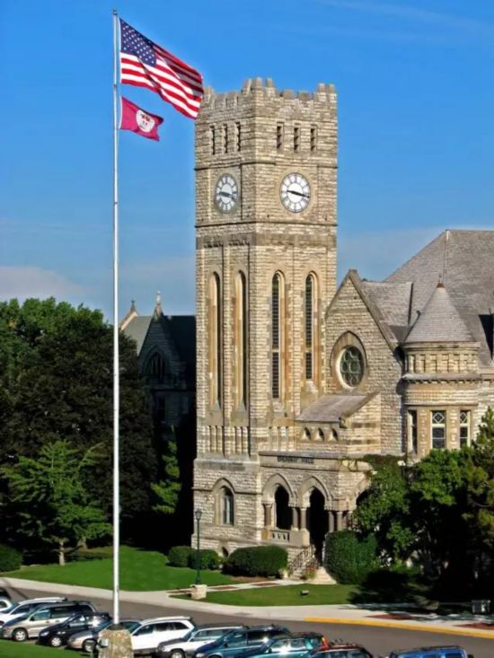 3岁留学新加坡 全家轻松拿移居绿卡