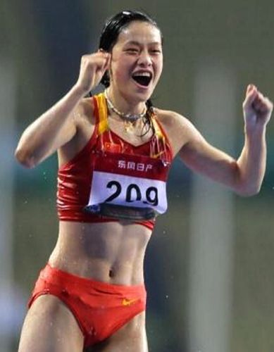 刘翔女友吴莎是撑杆跳高运动员