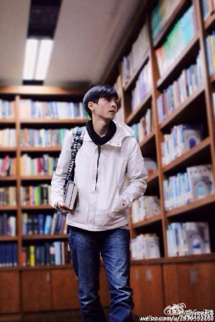 南大校草蒲熠星资料家庭背景曝光 女朋友身份