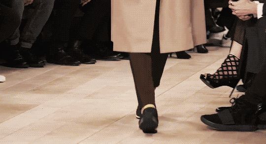 �d��Z�լf�Q (Burberry) T�x�B�k�q