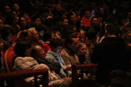 现身装束简单 自创餐饮品牌巧巧姐火锅开业-