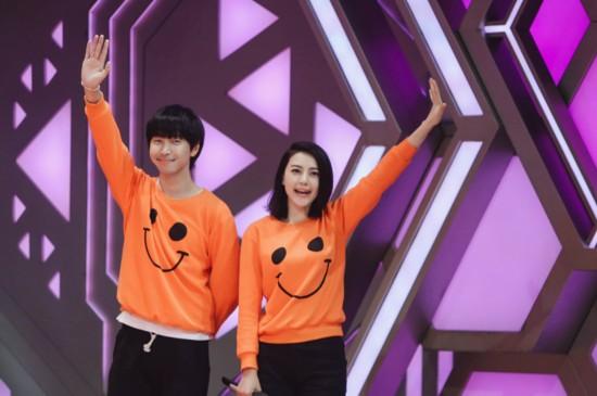 高圆圆韩火火亮相《快乐大本营》 花式秀友情