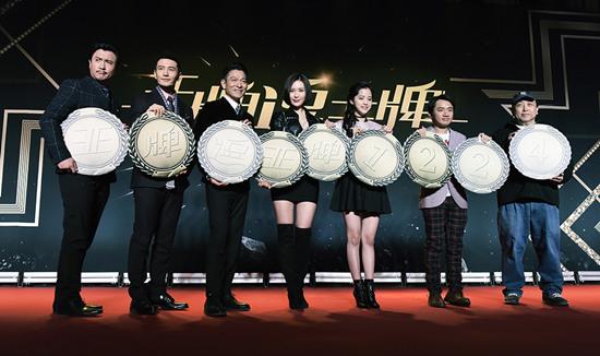  黄晓明谈baby 外面挺坚强常有小脾气 一般会撒