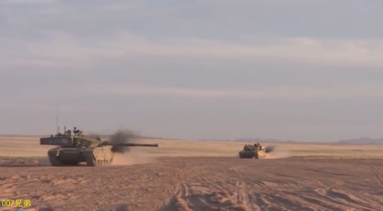 难度升级:朱日和蓝军旅换装99式改进型坦克(组