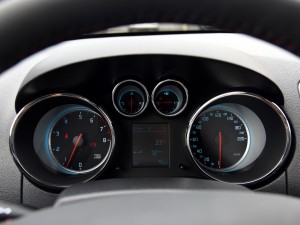  CS35 2015 1.6L ֶ V