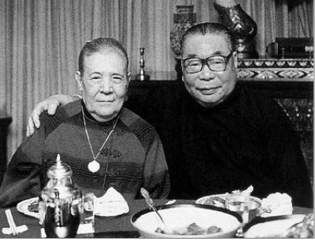 嫁入蒋家的外国媳妇:蒋方良与蒋经国的温馨家庭照