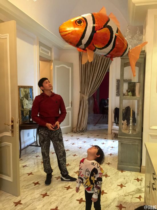  贝儿撞脸爸爸陆毅 (2)图片  贝儿撞脸爸爸陆毅 (2