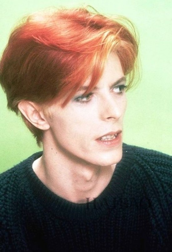 �j�áP�j�� (David Bowie)