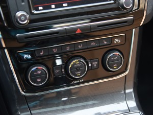 上汽大众 帕萨特 2016款 330TSI DSG御尊版