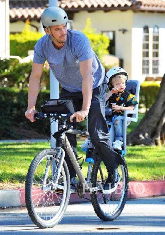 �줰�P������ (Josh Duhamel) �M��lAxl�~�X