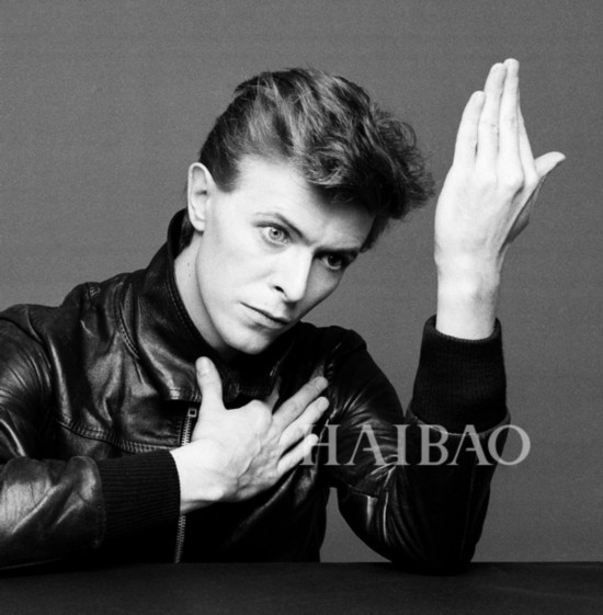 �j�áP�j�� (David Bowie)