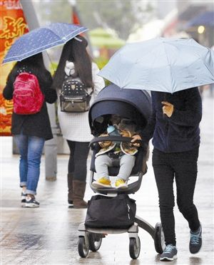 深圳市今日傍晚寒潮携风雨来袭